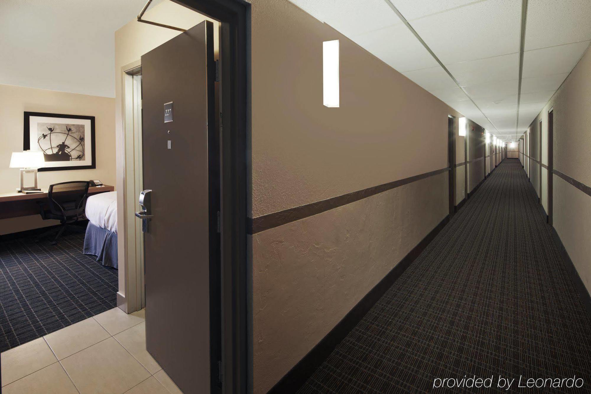 Canadas Best Value Inn Toronto Exterior foto